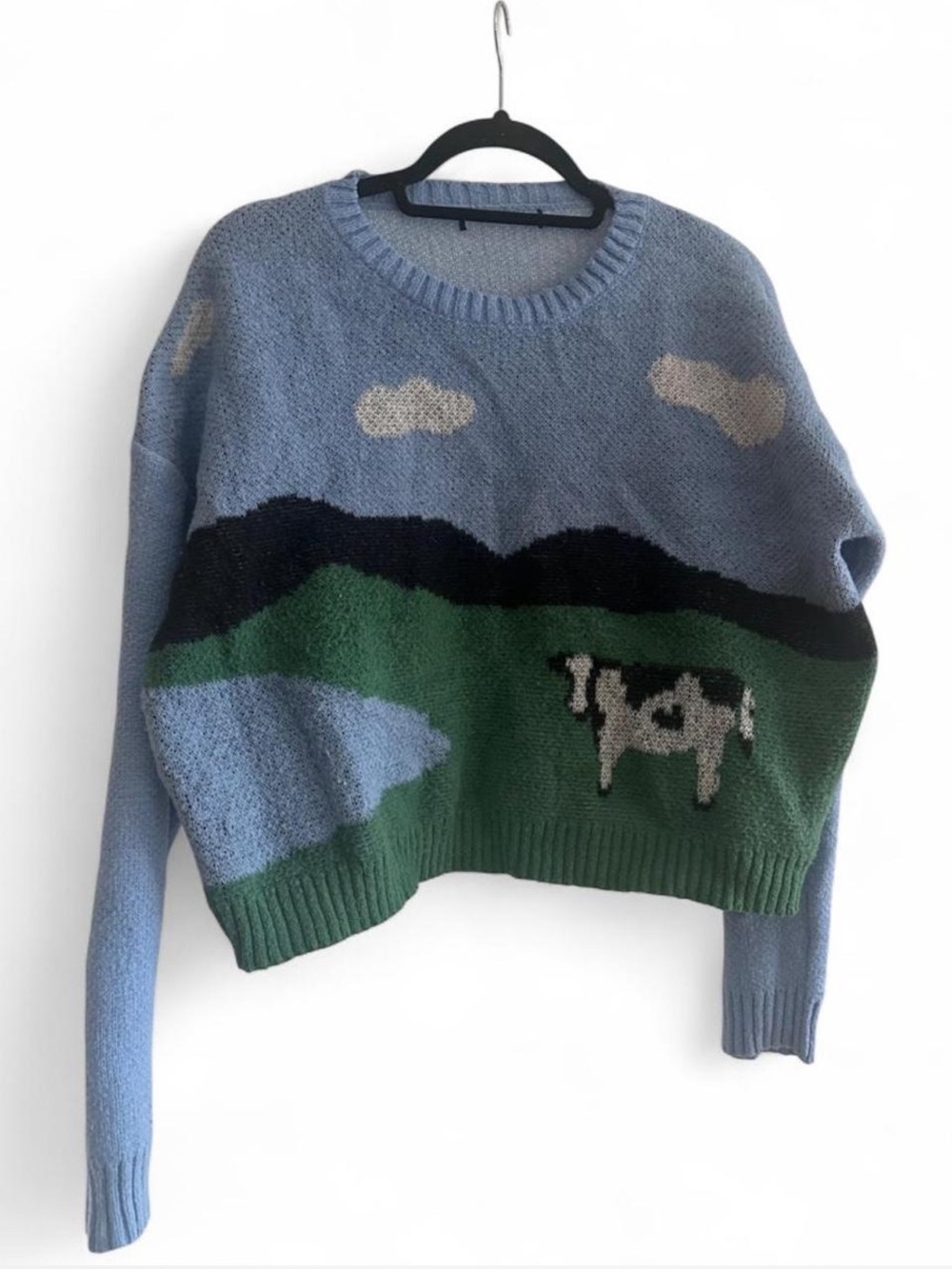 Scenic Cow Crewneck Sweater - Size M